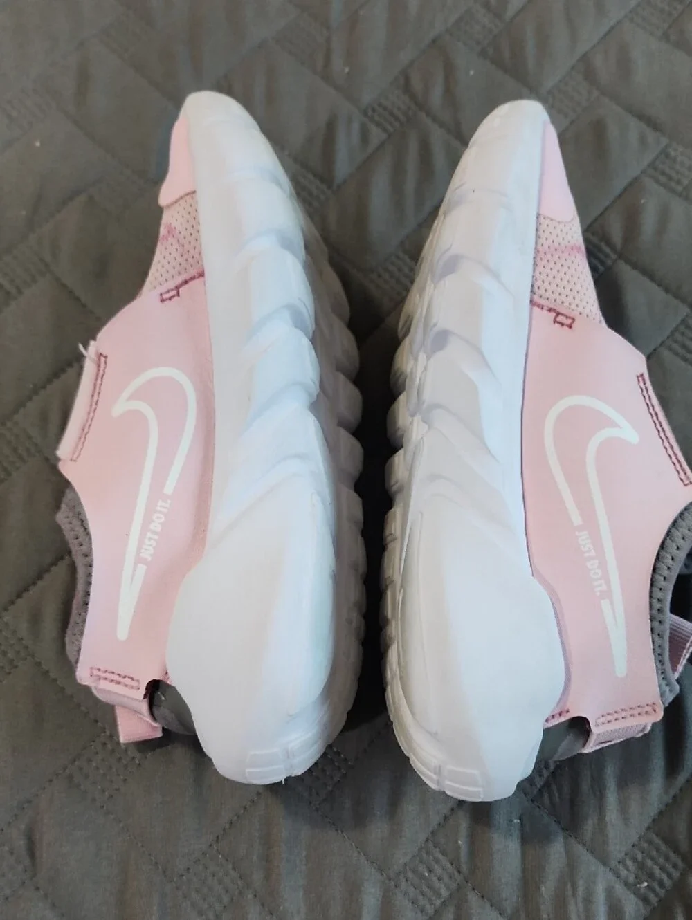Nike Kids Pink Hook-and-Loop Slip-On Sneakers Size 12C